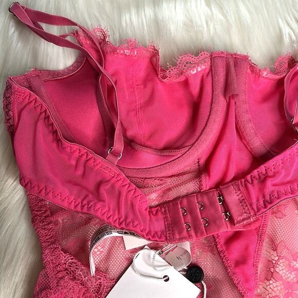 Lovers + Friends Ariella Bodysuit in Rose - Picture 9 of 10